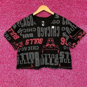 Chicago Bulls NBA All-Over Print Crop T-Shirt Large